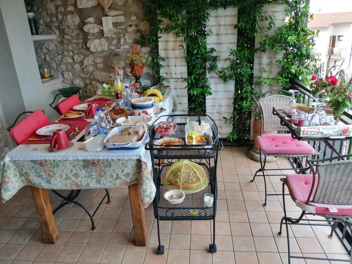סן זנו די מונטניה B&B Da Paolo Con Vista Lago Di Garda מראה חיצוני תמונה
