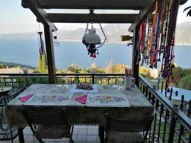 סן זנו די מונטניה B&B Da Paolo Con Vista Lago Di Garda מראה חיצוני תמונה