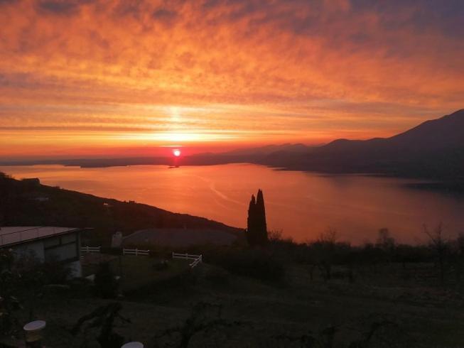 סן זנו די מונטניה B&B Da Paolo Con Vista Lago Di Garda מראה חיצוני תמונה